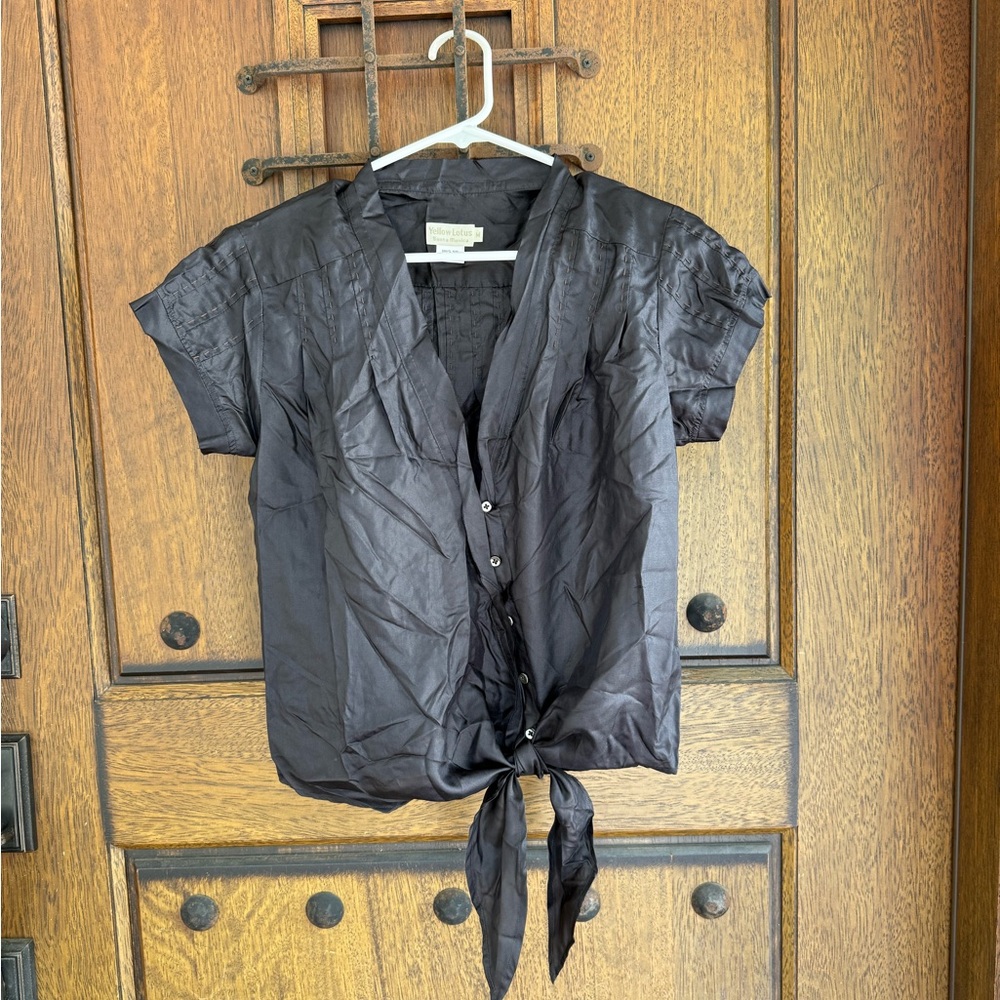 100% silk Black Button-Up Tie-Front Top size M